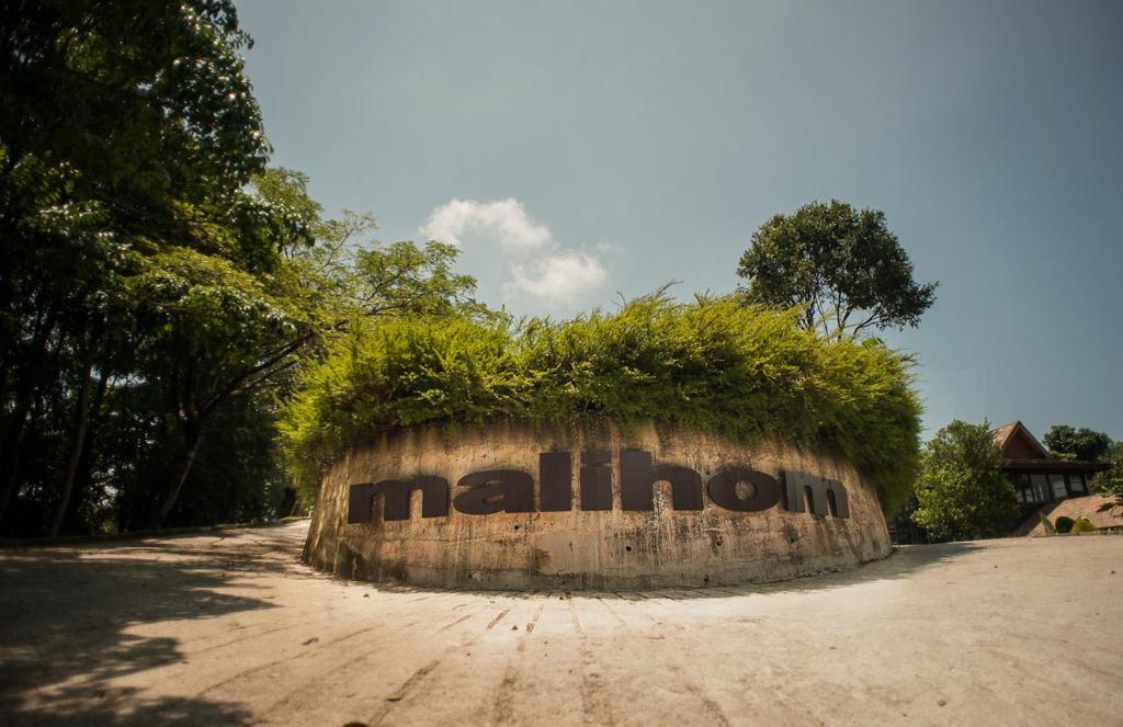 MaliHom Private Estate Villa Balik Pulau Exterior foto