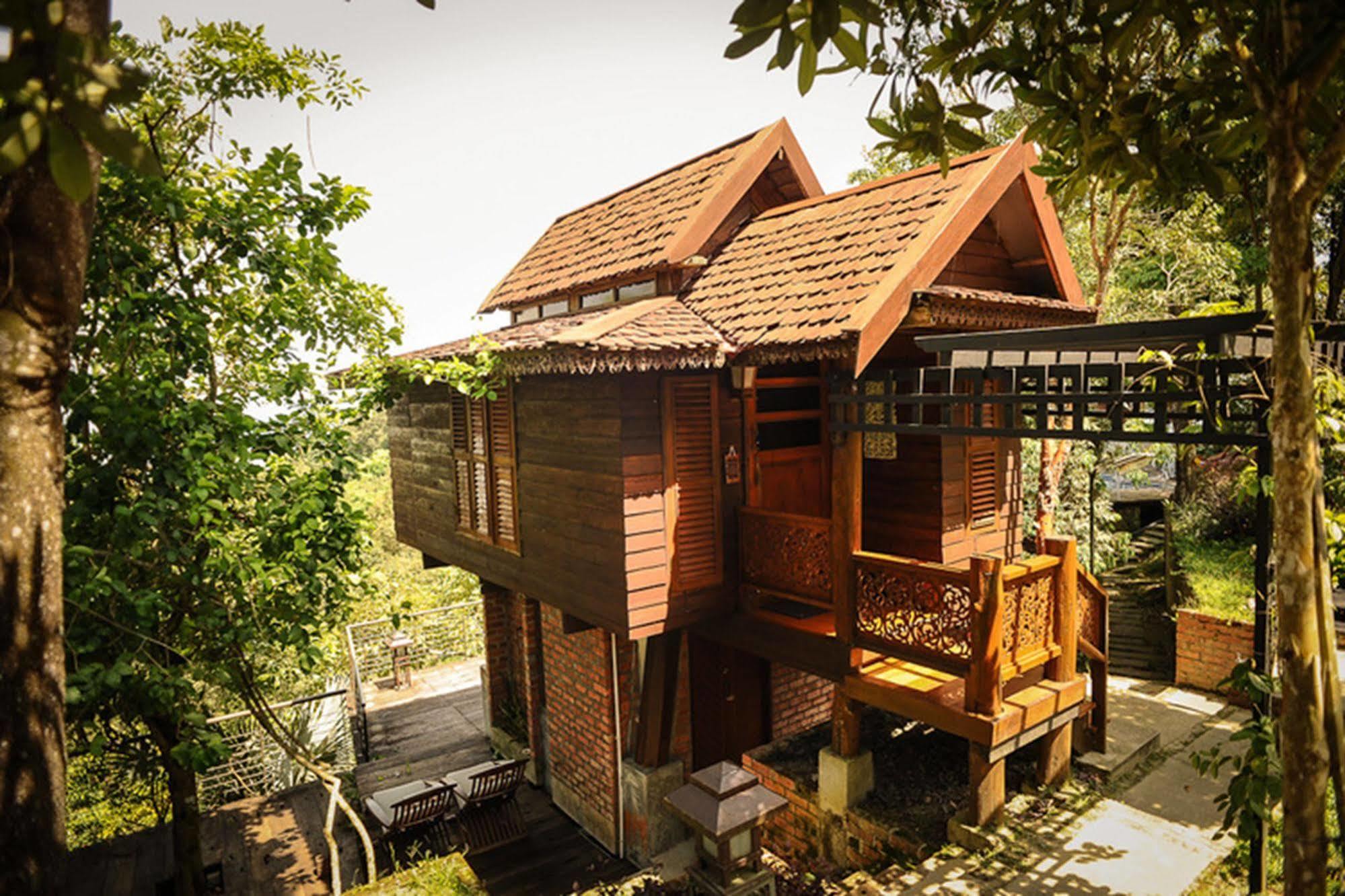 MaliHom Private Estate Villa Balik Pulau Exterior foto